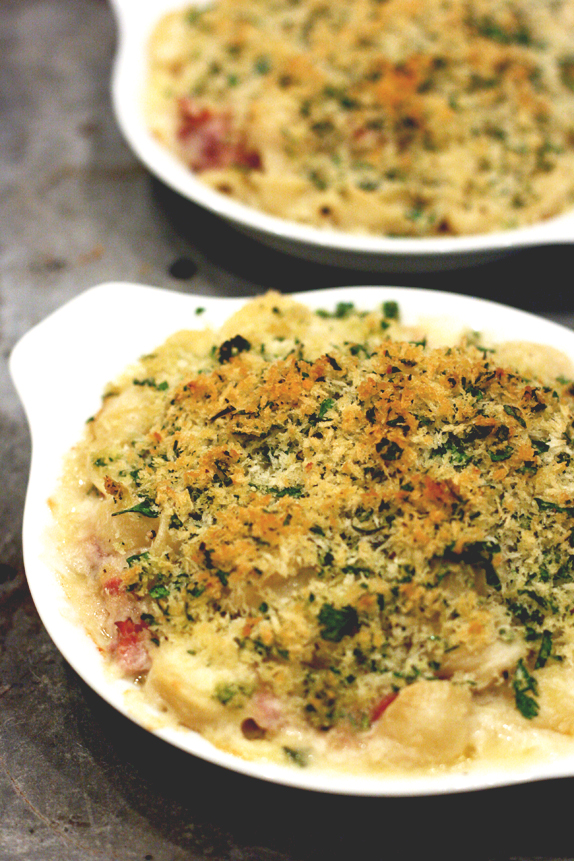 baked mac and cheese with truffle oil, prosciutto and herbed breadcrumbs