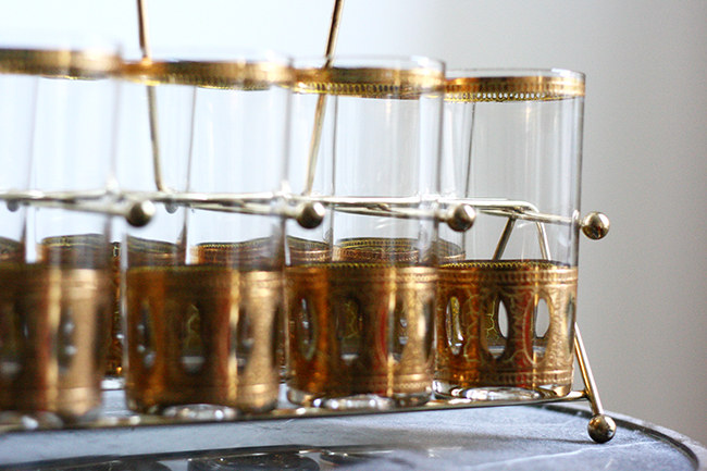 mid century tumblr set with rack - culver antigua glass